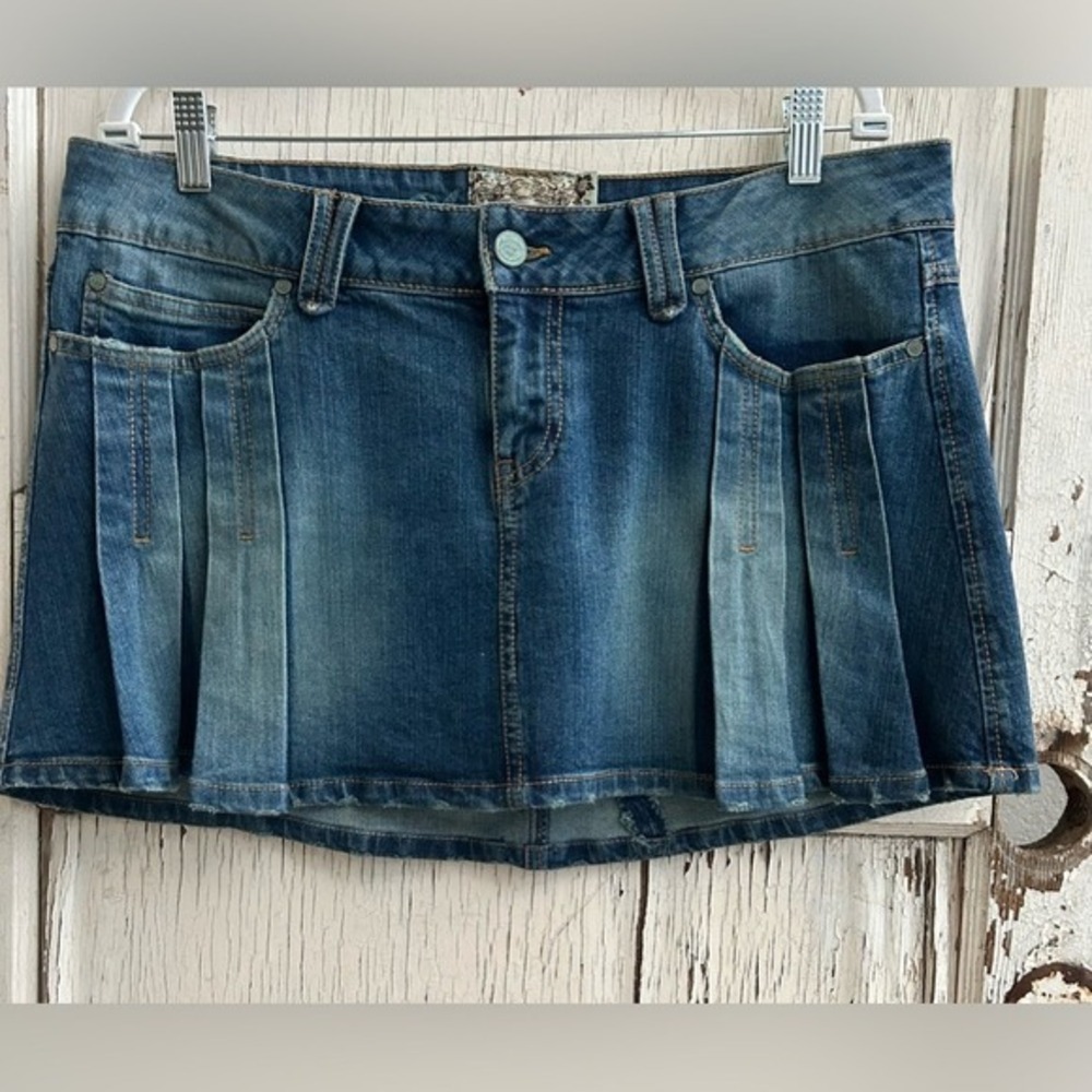 American Rag Y2K Pleated Denim Mini Skirt Low Rise Preppy Retro Jean Skirt